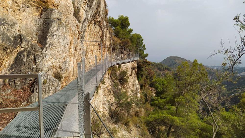 דירות פריחיליאנה Vista Almijara מראה חיצוני תמונה